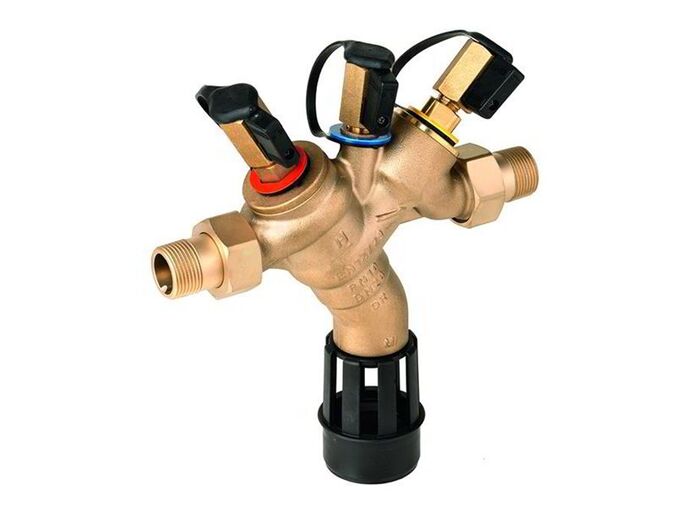 Honeywell Potrubní oddělovač, tělo z mosazi bez obsahu olova, ochrana dle ČSN EN 1717 do rizikové třídy 4 (BA), voda do 65°C, PN10, DN40, 1 1/2